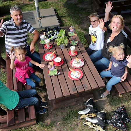 Familien- Und Freizeithotel Gutshaus Petkus Eksteriør billede